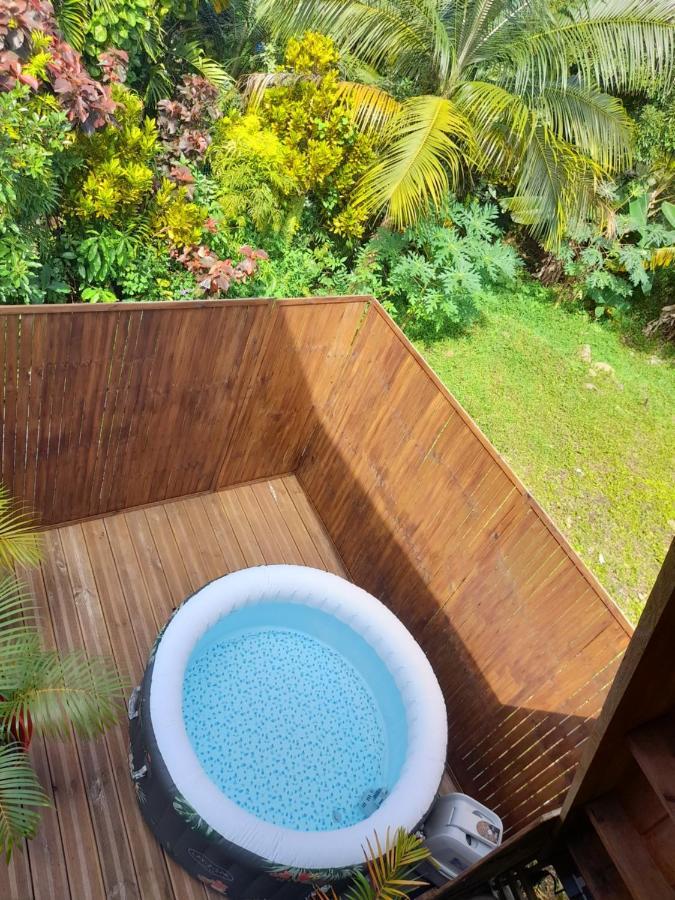 Charmant chalet avec jacuzzi Saint-Philippe Extérieur photo